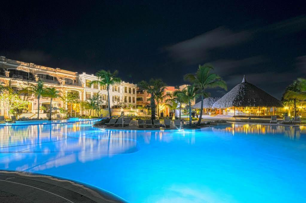Ancora Cap Cana & Marina Suites Resort Пунта Кана Екстериор снимка