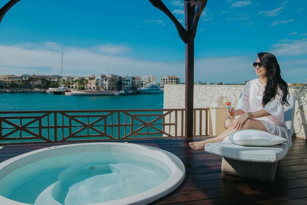 Ancora Cap Cana & Marina Suites Resort Пунта Кана Екстериор снимка