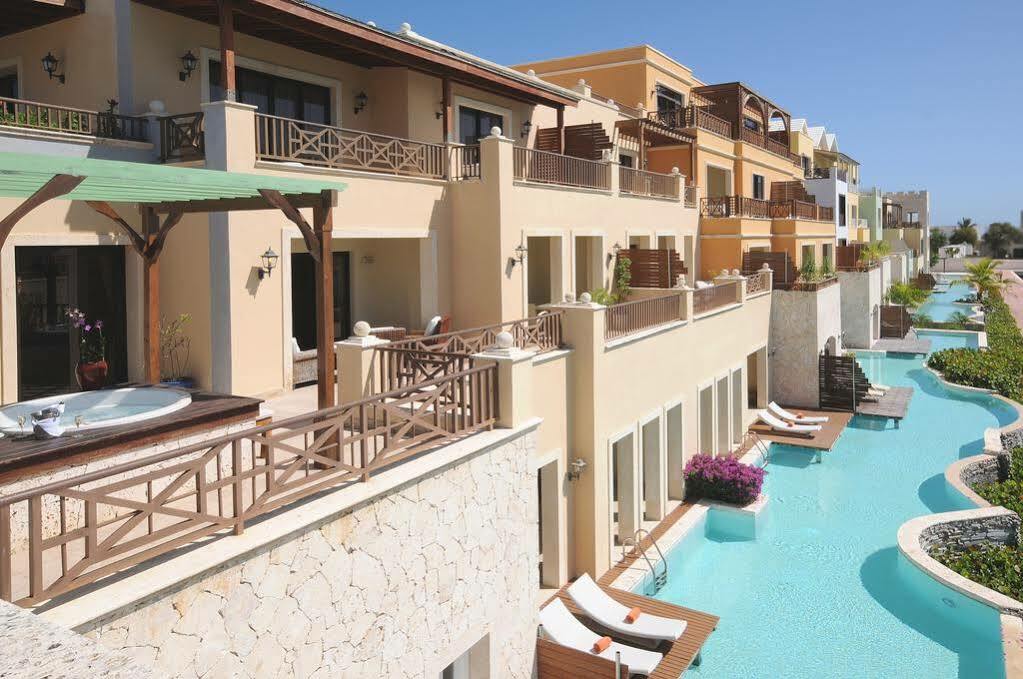 Ancora Cap Cana & Marina Suites Resort Пунта Кана Екстериор снимка
